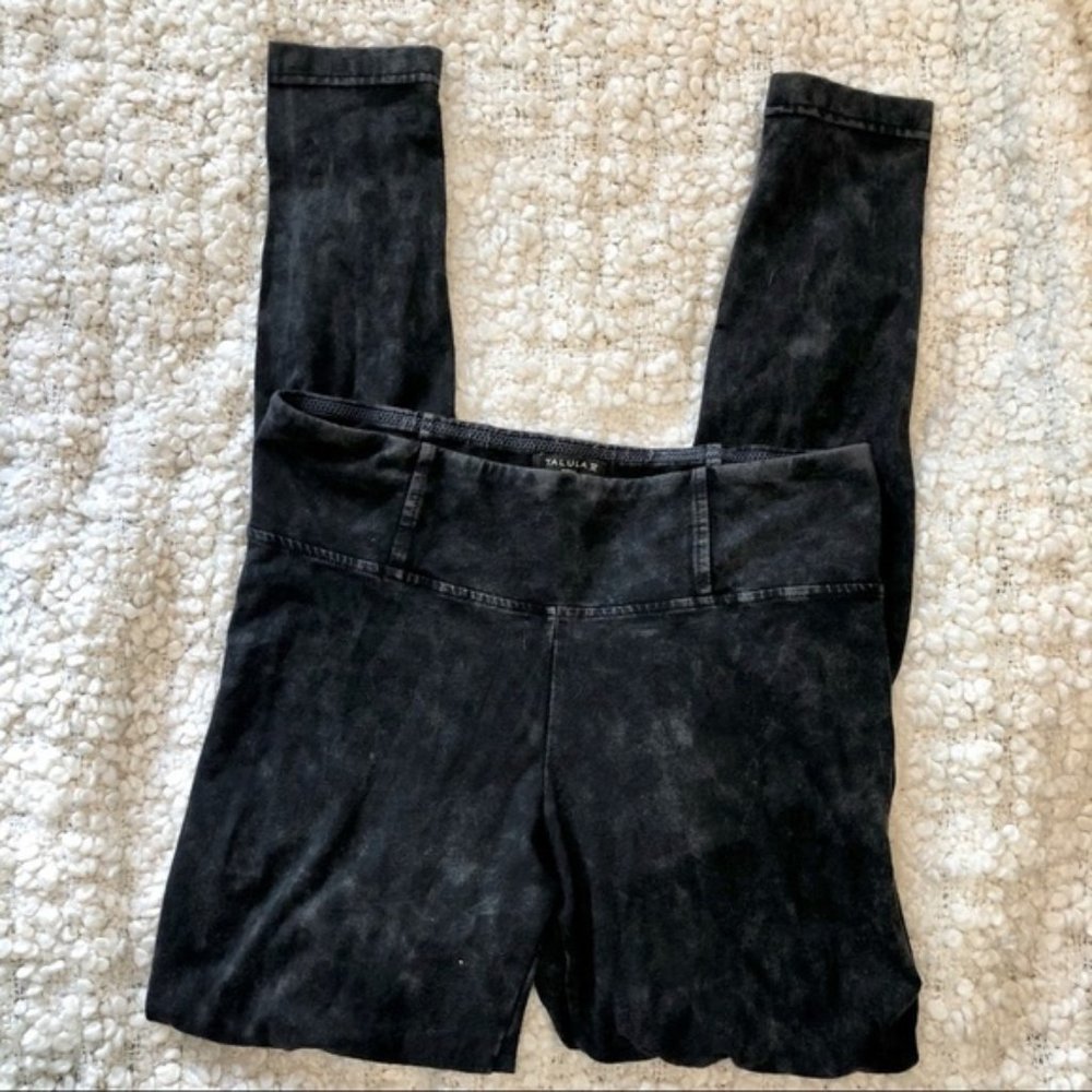 ARITZIA Talula Faded Grey Leggings